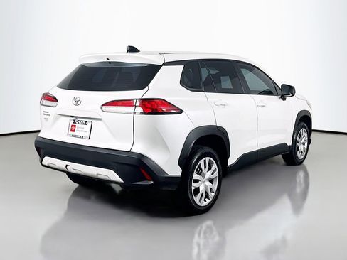 Certified 2025 Toyota Corolla Cross L image 5