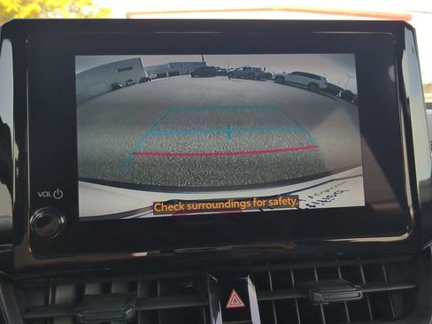 Used 2023 Toyota Corolla Cross SE image 26