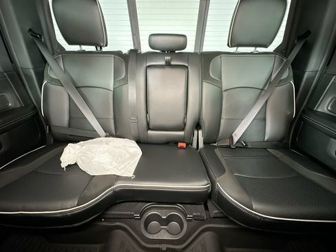 New 2026 RAM 2500 Laramie w/ Sport Appearance Package AWD/4WD image 10