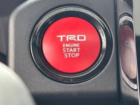 Used 2024 Toyota Tacoma TRD Off-Road w/ TRD Off Road Upgrade Package image 39