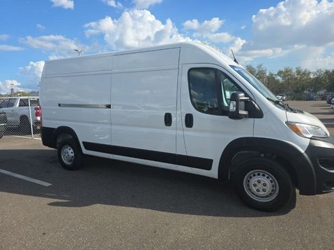 Used 2023 RAM ProMaster 2500 image 2