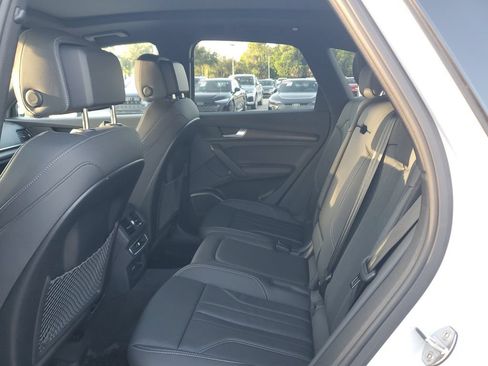 Certified 2025 Audi Q5 e Premium Plus w/ Premium Plus Package AWD/4WD image 17