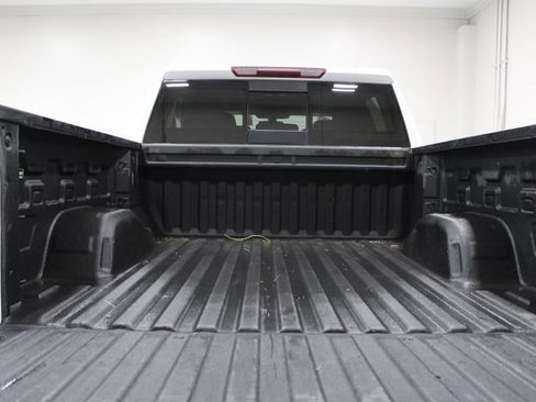 Used 2020 Chevrolet Silverado 1500 LT Trail Boss AWD/4WD image 14