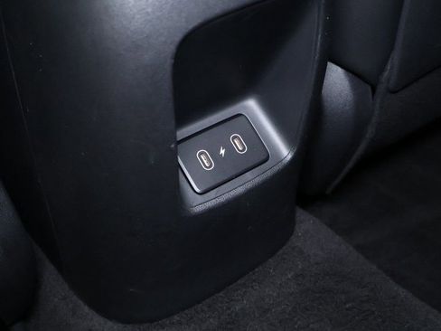 Used 2024 Hyundai Elantra Limited image 17