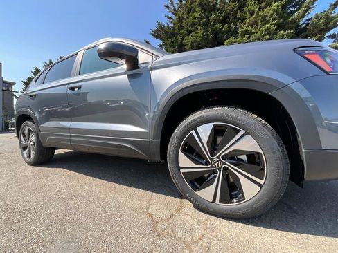 New 2026 Volkswagen Taos SE AWD/4WD image 10