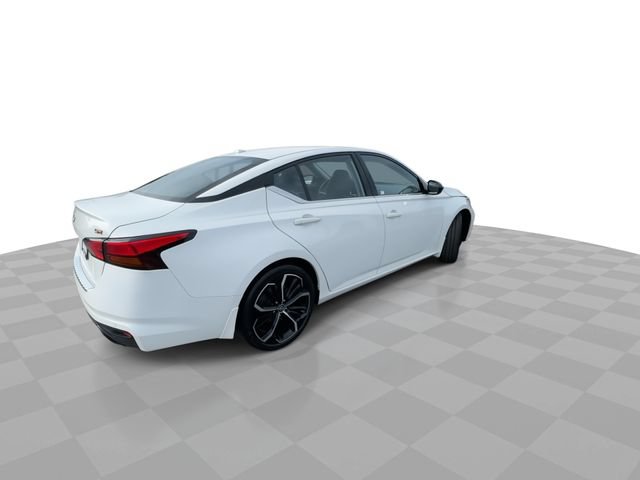 Used 2023 Nissan Altima 2.5 SR w/ SR Premium Package FWD image 8
