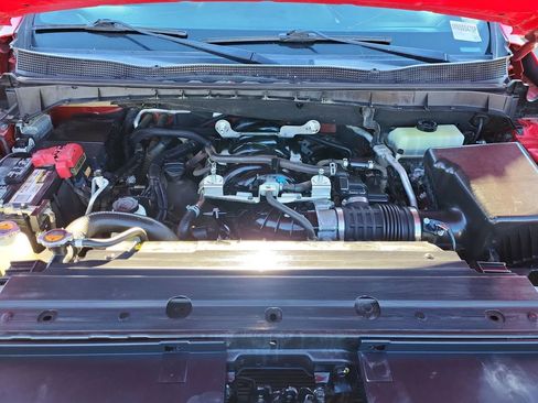 Used 2021 Nissan Titan PRO-4X w/ Pro-4x Convenience Package image 19