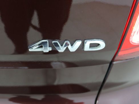 Used 2012 Ford Explorer XLT image 24