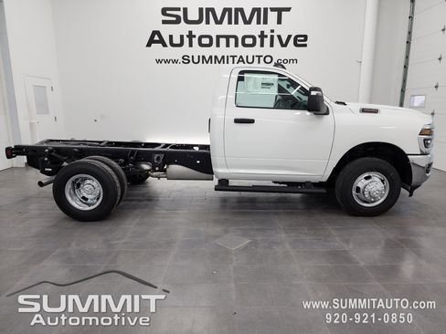 New 2026 RAM 3500 Tradesman w/ Chrome Appearance Group A image 1