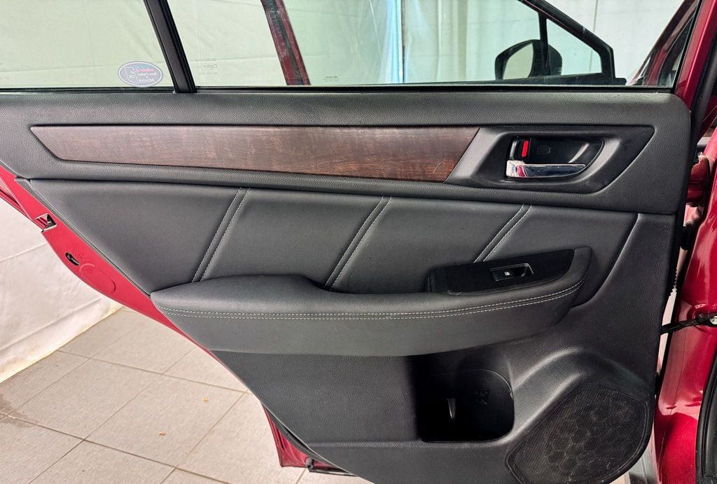 Used 2018 Subaru Outback 2.5i Limited AWD/4WD image 16