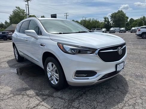 Used 2020 Buick Enclave Essence FWD image 3