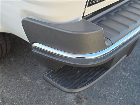 Used 2017 Chevrolet Colorado W/T RWD image 22