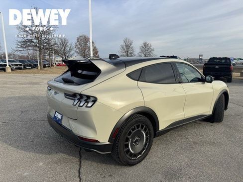 Certified 2025 Ford Mustang Mach-E GT image 8