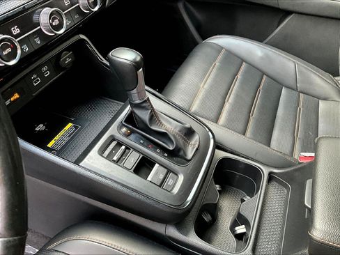 Used 2024 Honda CR-V Sport Touring image 18