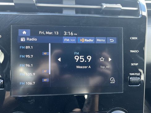 Used 2023 Hyundai Tucson SE image 23