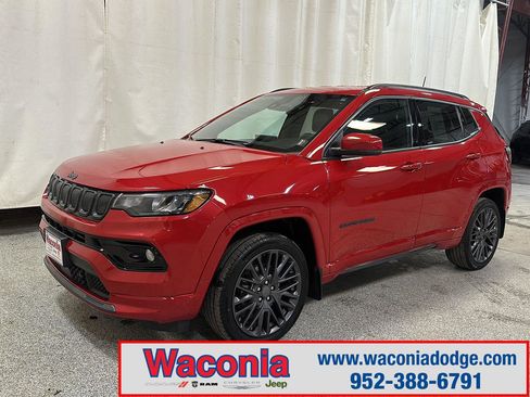 Used 2022 Jeep Compass Limited AWD/4WD image 1