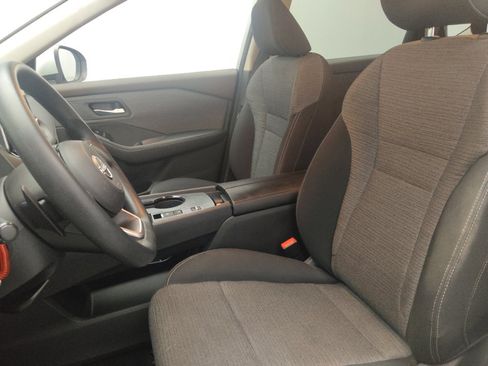 Used 2022 Nissan Rogue SV FWD image 17