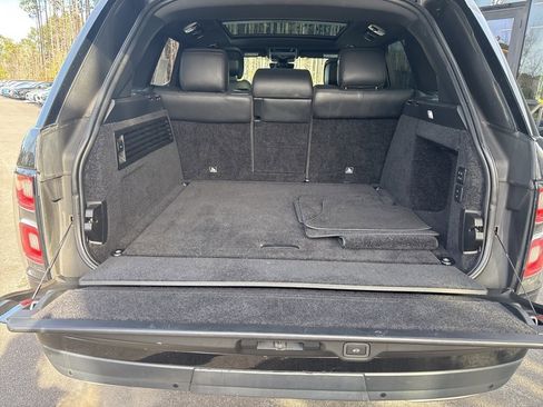 Used 2020 Land Rover Range Rover HSE image 20