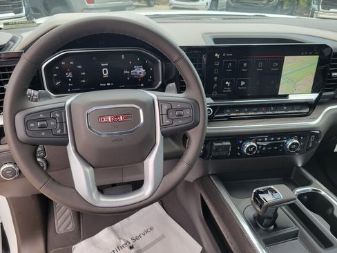 New 2026 GMC Sierra 1500 SLT RWD image 17