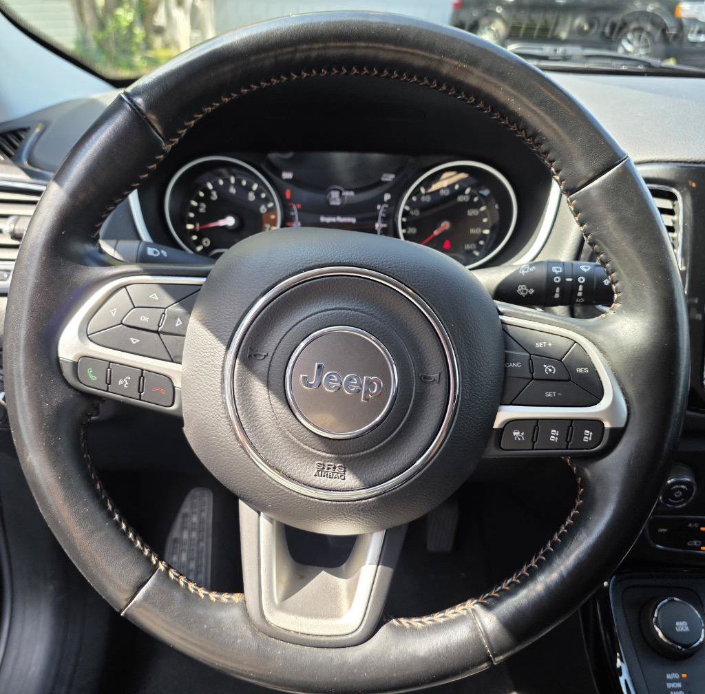 Used 2021 Jeep Compass Limited w/ Elite Interior Group AWD/4WD image 12
