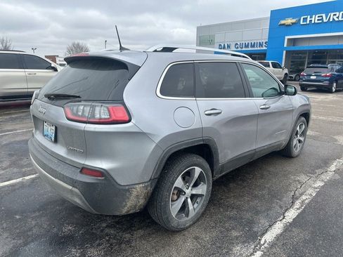 Used 2019 Jeep Cherokee Limited FWD image 3