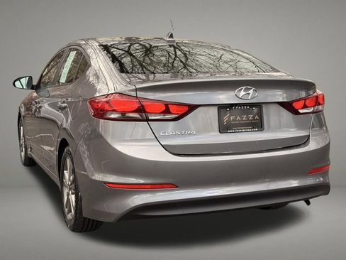 Used 2018 Hyundai Elantra Value Edition FWD image 3