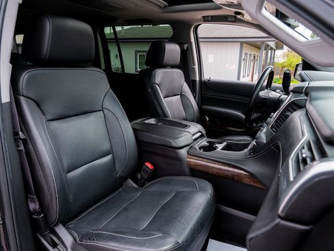 Used 2017 Chevrolet Suburban LT AWD/4WD image 22