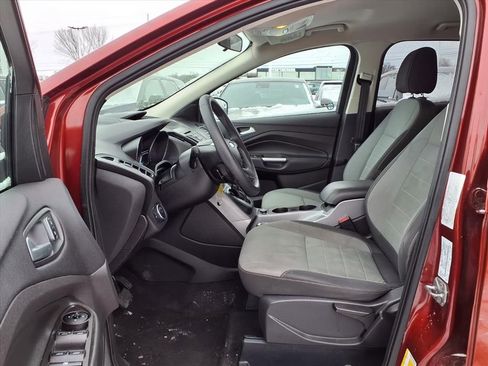 Used 2016 Ford Escape SE image 16