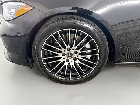 Used 2024 Mercedes-Benz C 300 Sedan w/ Exclusive Trim Package image 38
