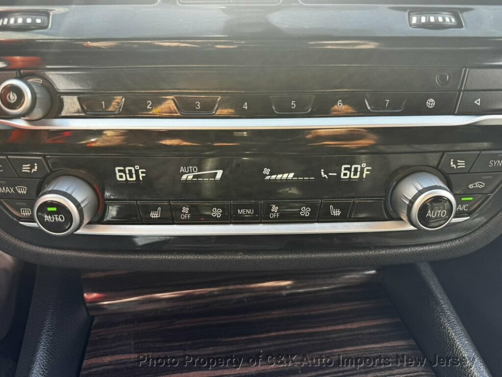 Used 2021 BMW 530i w/ Convenience Package RWD image 30