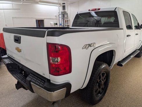 Used 2014 Chevrolet Silverado 2500 LT AWD/4WD image 4