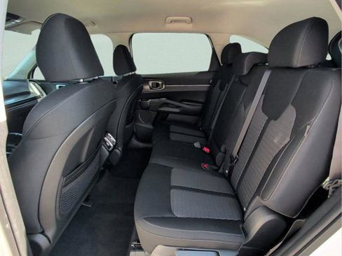 New 2026 Kia Sorento LX FWD image 19