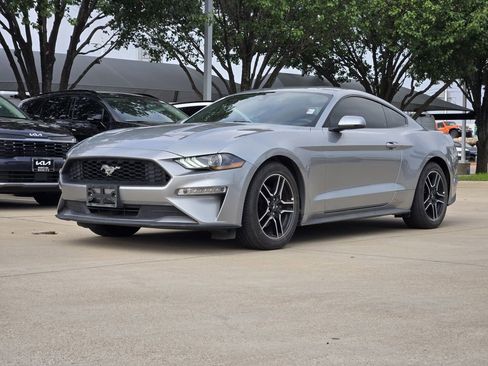 Used 2020 Ford Mustang Premium RWD image 2