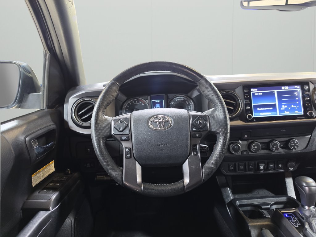 Used 2020 Toyota Tacoma TRD Off-Road w/ Technology Package AWD/4WD image 27