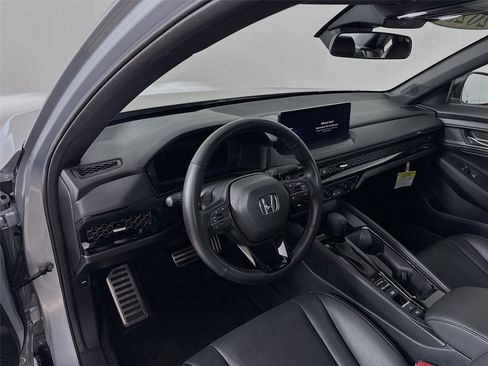 Used 2025 Honda Accord Sport image 23