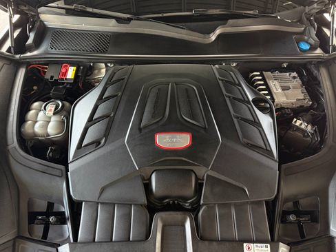 Used 2021 Porsche Cayenne GTS AWD/4WD image 45