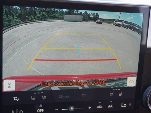 Used 2024 Lexus NX 250 FWD w/ Towing Package (2000 Lbs) image 18