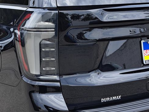 Used 2026 Chevrolet Suburban RST w/ Comfort Package RWD image 38
