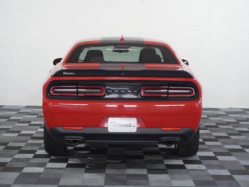 Used 2019 Dodge Challenger SXT w/ Blacktop Package RWD image 4