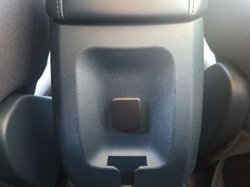 Used 2022 Ford Maverick XL image 16