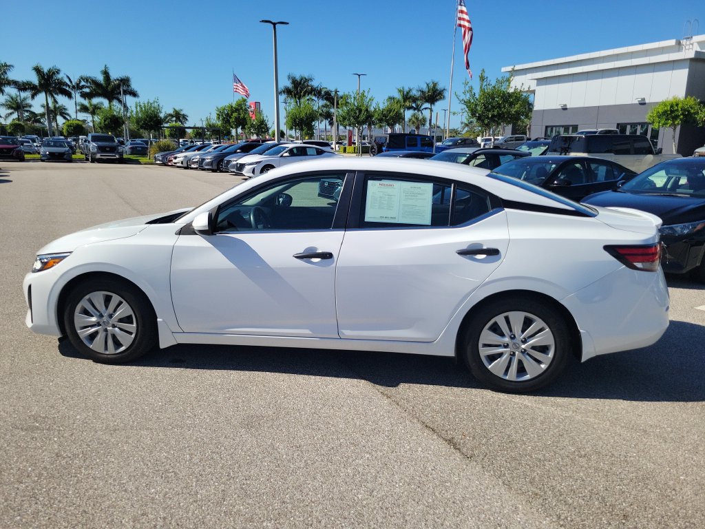 Certified 2025 Nissan Sentra S FWD image 3