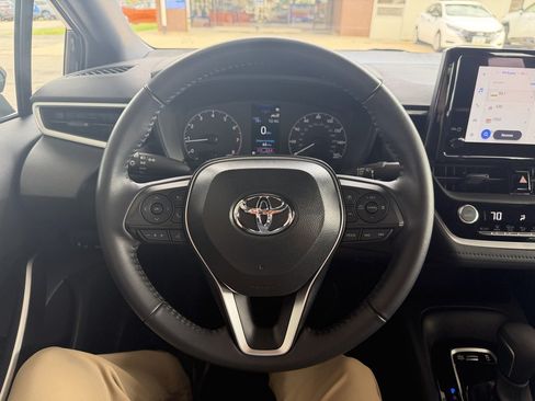 Used 2025 Toyota Corolla SE FWD image 12