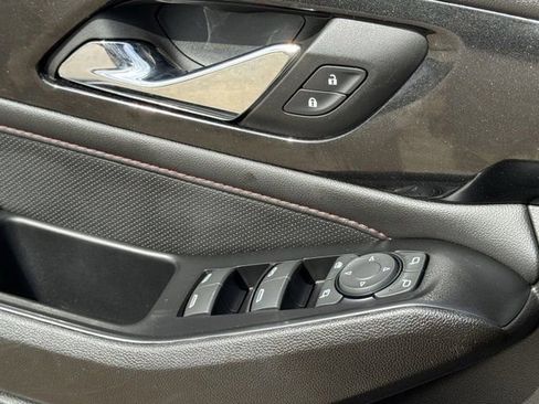 Used 2023 Chevrolet Traverse RS w/ LPO, Floor Liner Package FWD image 27