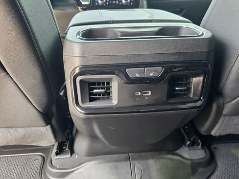 Used 2024 GMC Sierra 2500 AT4 w/ AT4 Premium Plus Package AWD/4WD image 21