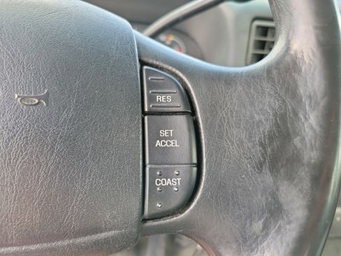 Used 2003 Ford F250 4x4 SuperCab Super Duty image 9