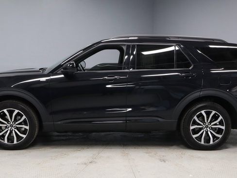 Certified 2024 Ford Explorer ST-Line w/ Class IV Trailer Tow Package image 9