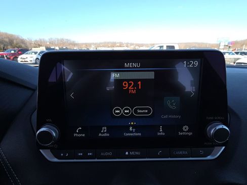 Used 2024 Nissan Sentra SV image 21