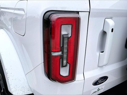 Used 2025 Ford Bronco Outer Banks image 27