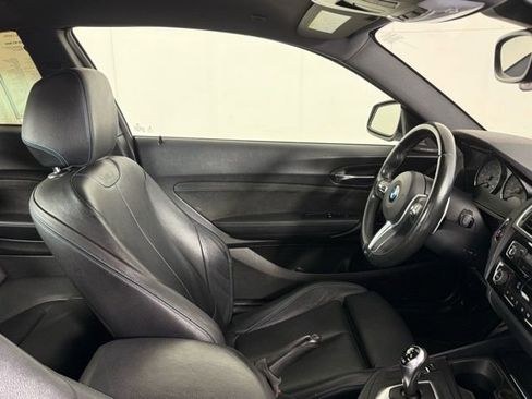 Used 2016 BMW M2 image 25