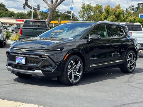 New 2026 Chevrolet Equinox EV LT w/ Convenience Package II FWD image 3